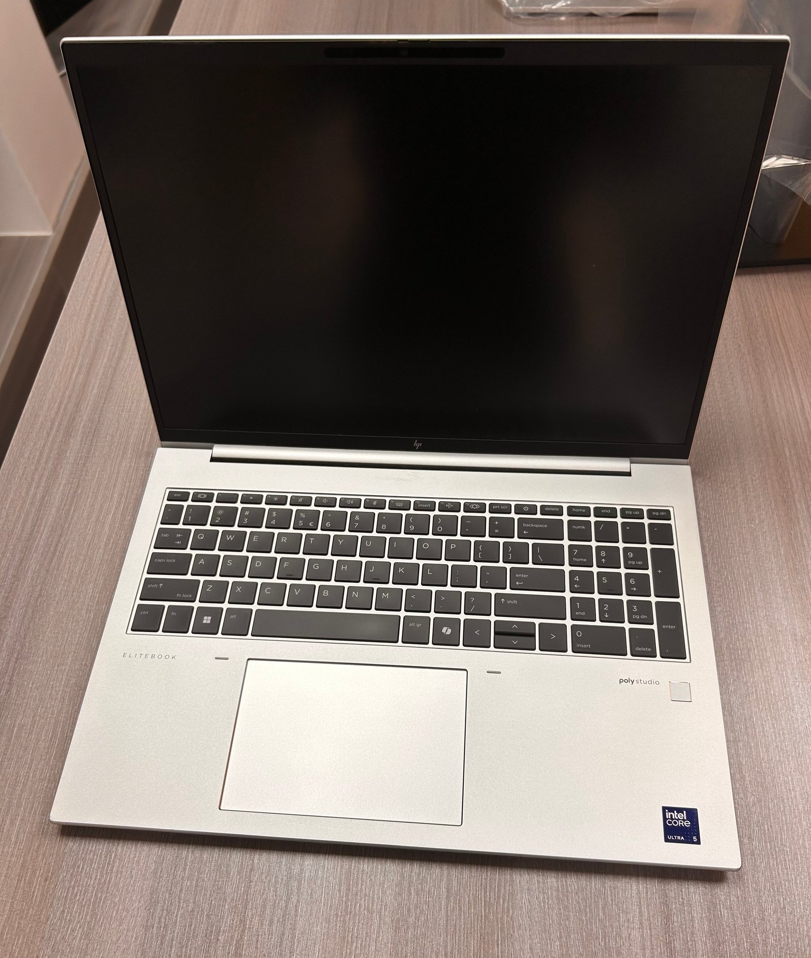 HP ELITEBOOK ULTRA 5